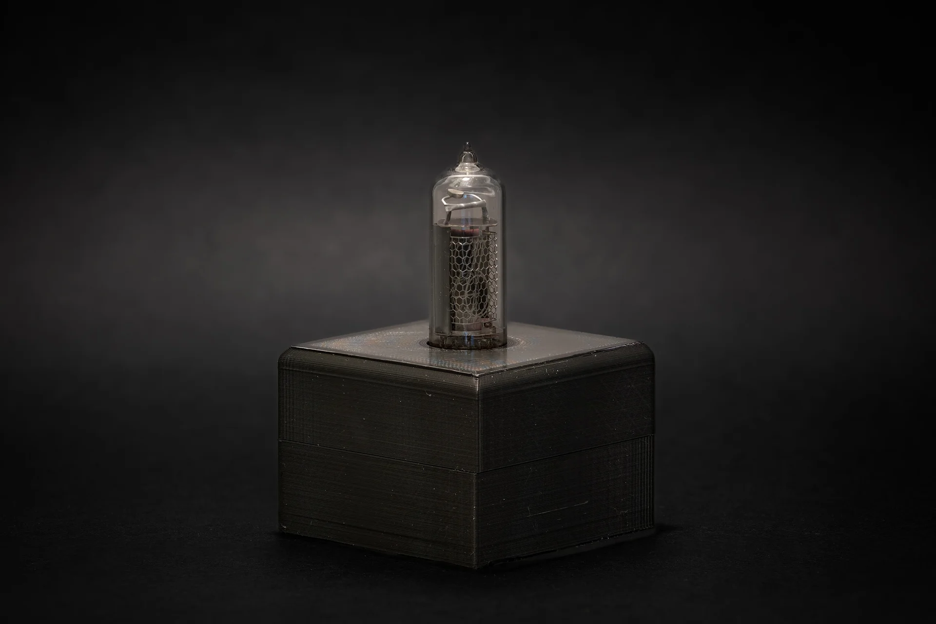 3D printed enclosure for nixie clock